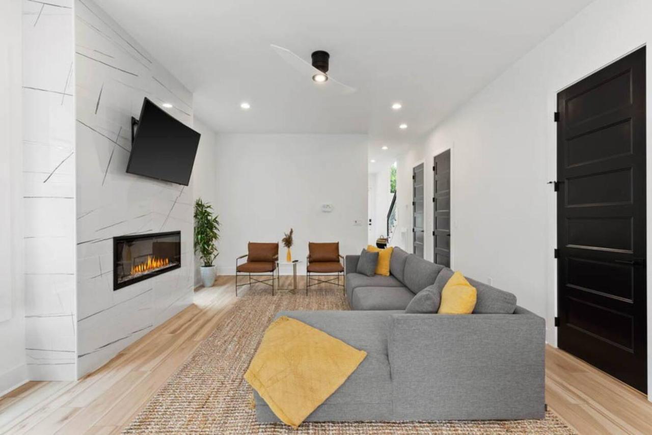 Holiday home Urban Oasis: Modern Luxury Near Downtown *