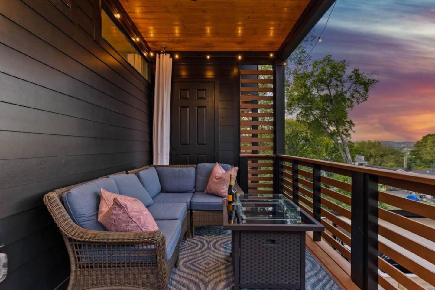 Urban Oasis: Modern Luxury Near Downtown Holiday home Nashville